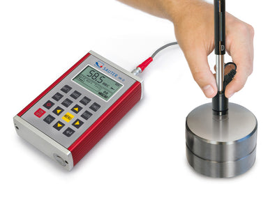 Leeb hardness tester working