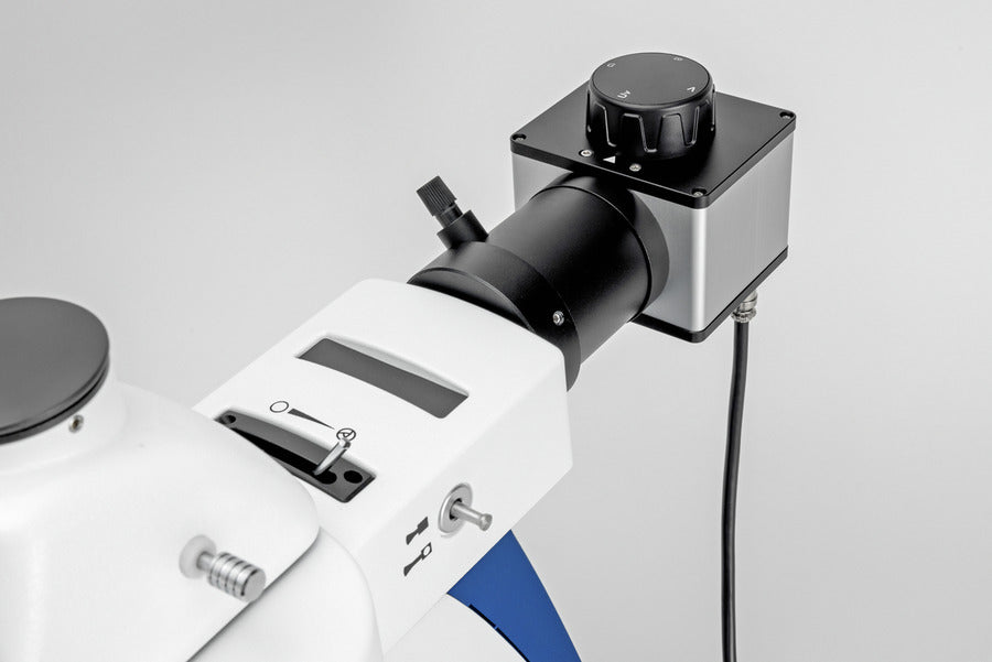 fluorescence light source attached to microscope